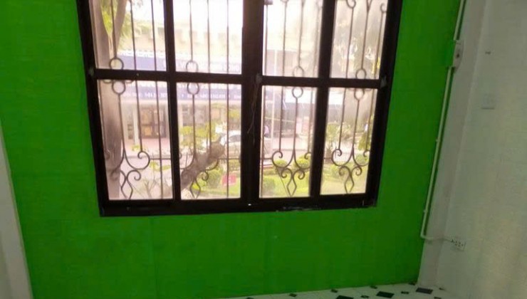 Cho thuê nhà trong ngõ Nguyễn Chí Thanh, Đống Đa, Hà Nội. Dt 30m – 3 tầng. Mt 4m  - Giá 8 Triệu
